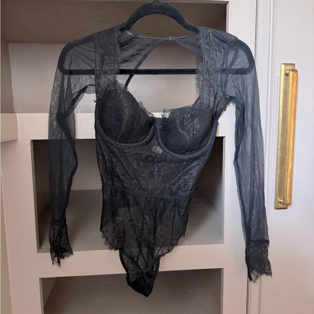 VS NWT Lace bodysuit